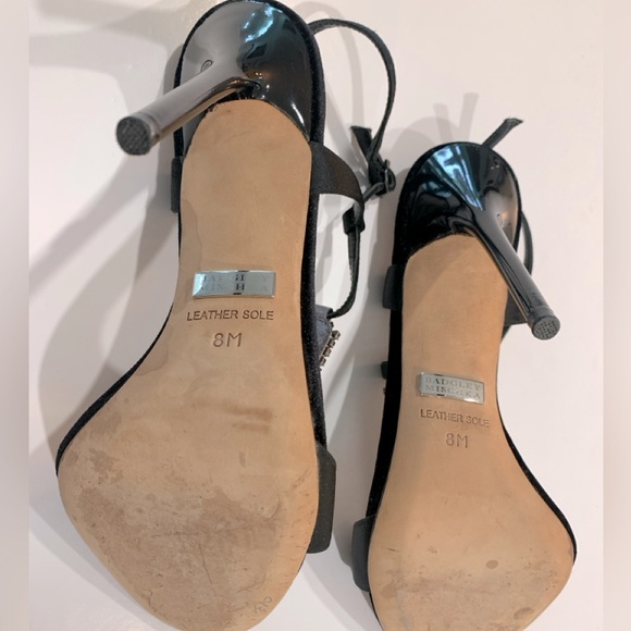 Badgley Mischka Platinum Women's Java T-Strap Sandal Size 8 - Picture 8 of 9